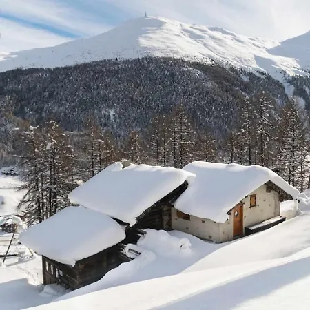 Chalet Baita Hanzel & Gretel By Livigno Accomodation Livigno