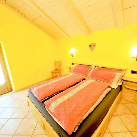 Chalet Baita Hanzel & Gretel By Livigno Accomodation *