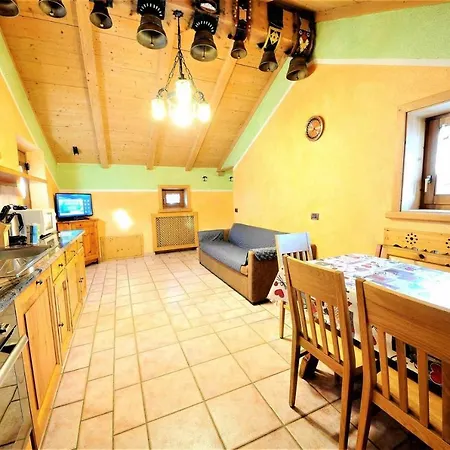 Baita Hanzel & Gretel By Livigno Accomodation Chalet