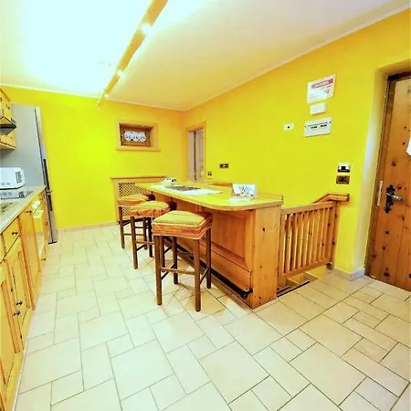 Baita Hanzel & Gretel By Livigno Accomodation