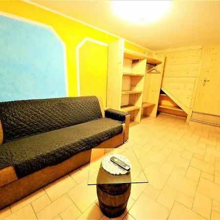 Baita Hanzel & Gretel By Livigno Accomodation * Livigno