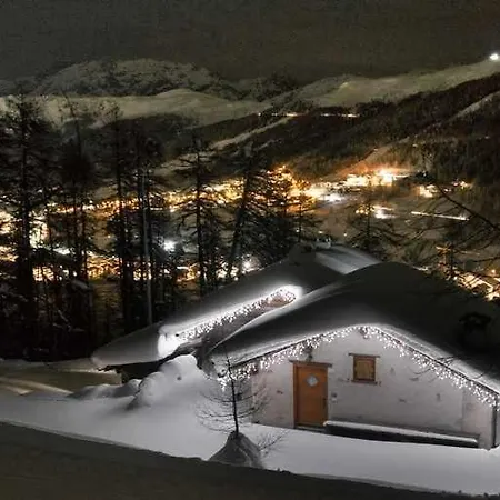 Baita Hanzel & Gretel By Livigno Accomodation Chalet