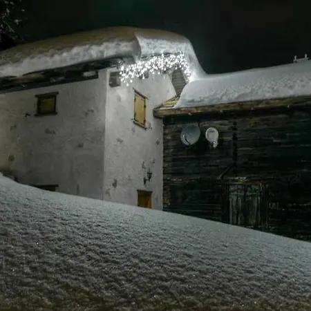 Baita Hanzel & Gretel By Livigno Accomodation * Livigno