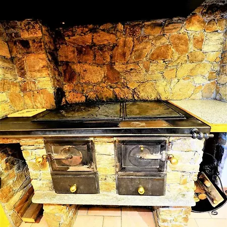 Chalet Baita Hanzel & Gretel By Livigno Accomodation *