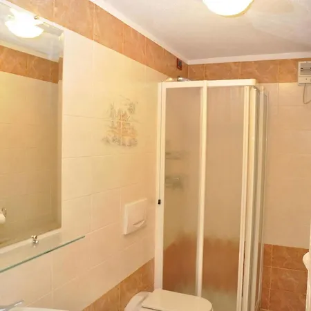 Baita Hanzel & Gretel By Livigno Accomodation *