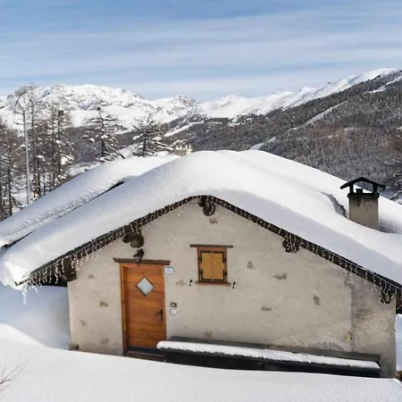 Hanzel & Gretel By Chalet
